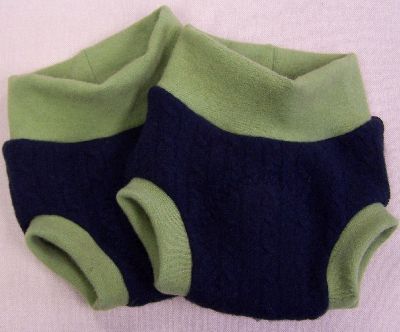 Cabled Navy/Avocado Hybrid Soaker, sz M-