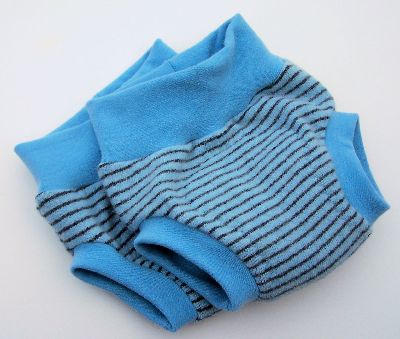 Blue Skinny Stripes Hybrid  Soaker, sz M-
