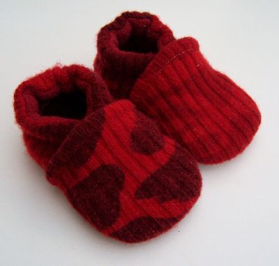 Red Camo Recycled Wool Slippers, sz 6-12m-