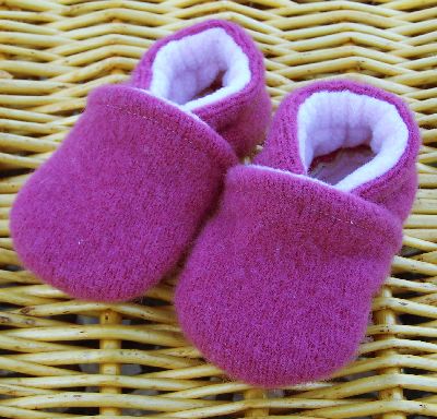 (122) Basic Mauve Recycled Wool Slippers, sz 0-6m-